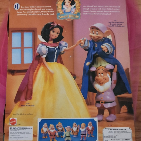 1992 Disney's Snow White Barbie - Picture 3 of 4
